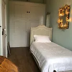 Chateau De La Goujonnerie Couette-café 4*