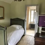 Chateau De La Goujonnerie Couette-café 4*
