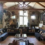 Chateau De La Goujonnerie Couette-café