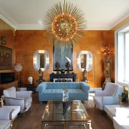 Chateau De La Goujonnerie Bed and Breakfast 4*