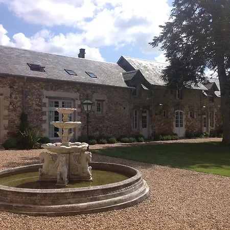 Bed and Breakfast Chateau De La Goujonnerie 4*