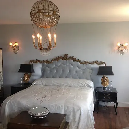 Chateau De La Goujonnerie 4* Loge-Fougereuse