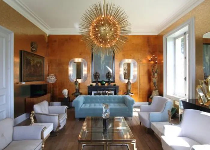 Chateau De La Goujonnerie Bed & Breakfast 4*